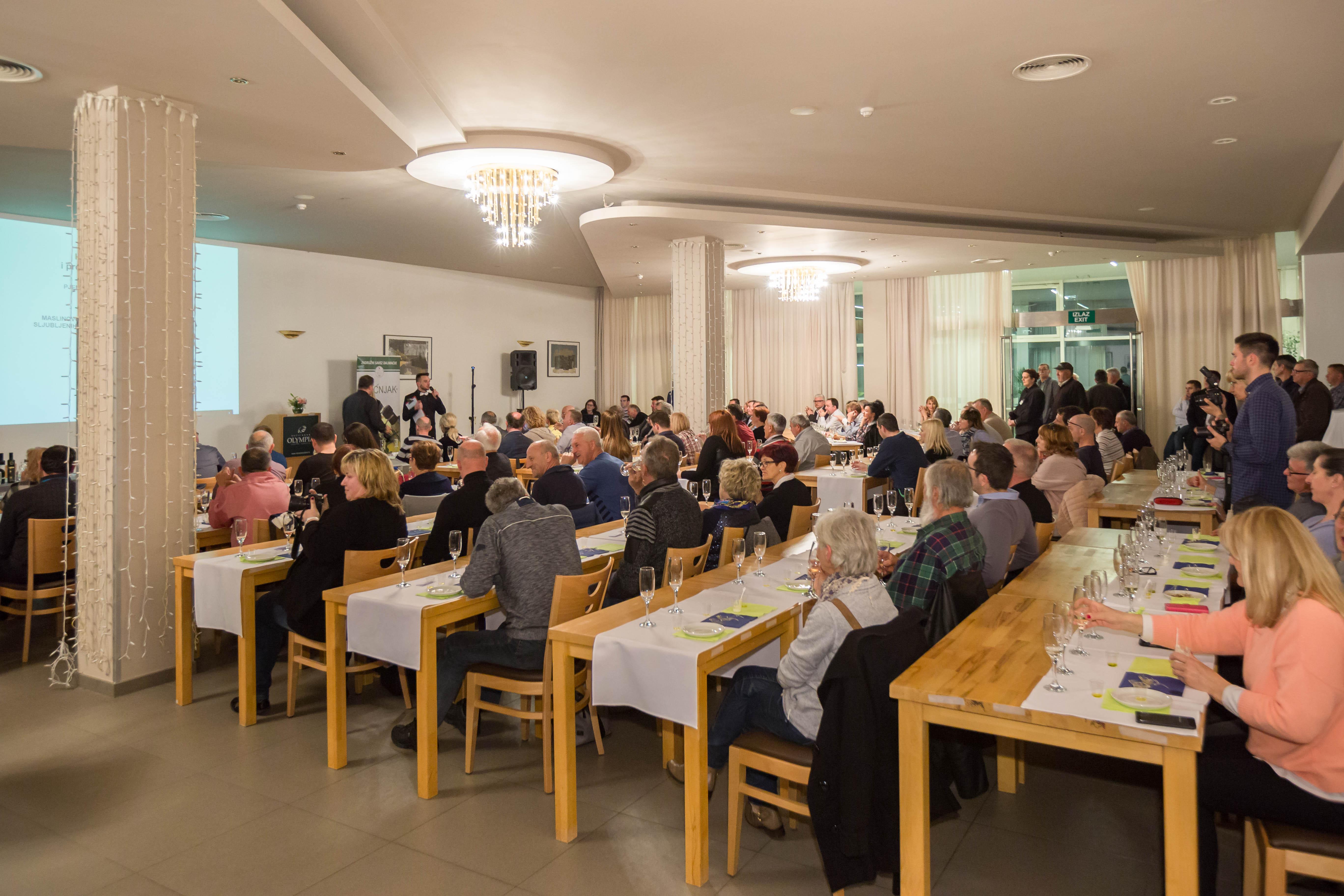 וודיצה Hotel Olympia מראה חיצוני תמונה