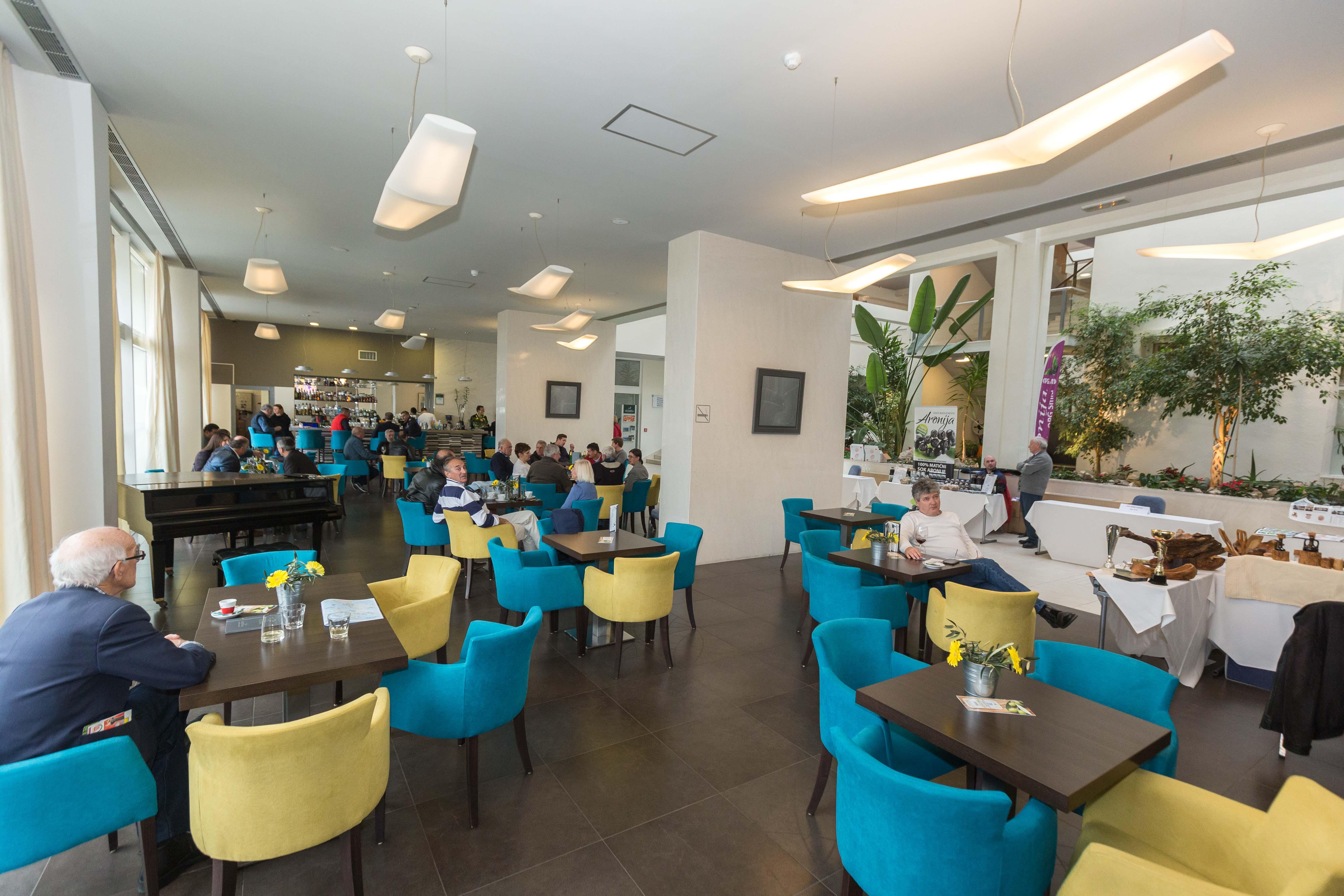 וודיצה Hotel Olympia מראה חיצוני תמונה